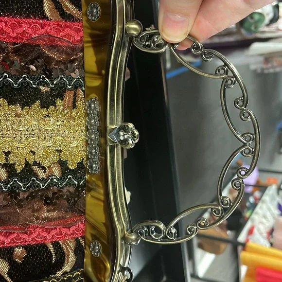 Bee generation tapestry and lace purse